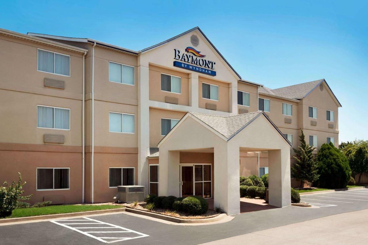 Hotel Baymont By Wyndham Tulsa Exterior foto