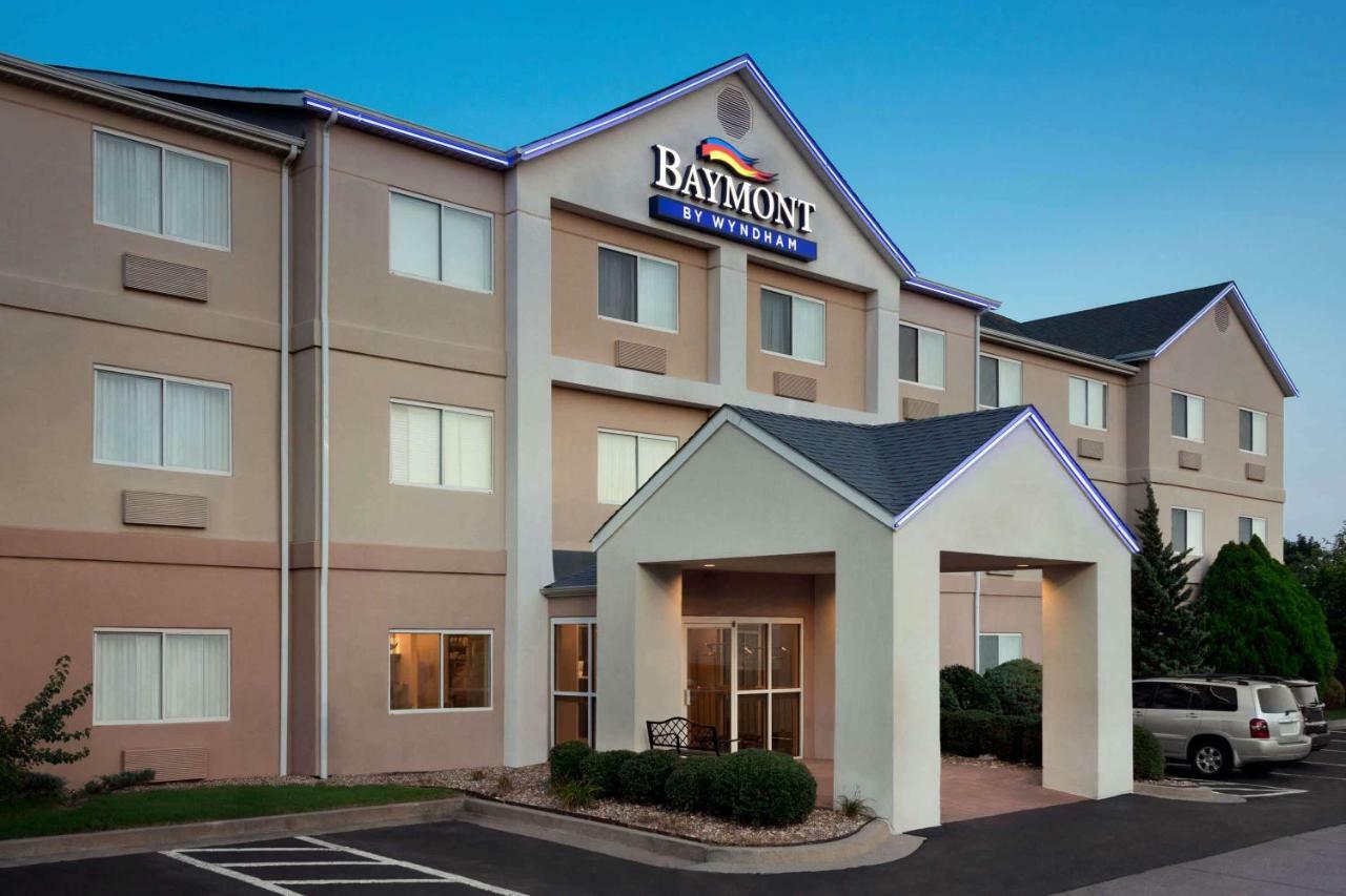 Hotel Baymont By Wyndham Tulsa Exterior foto